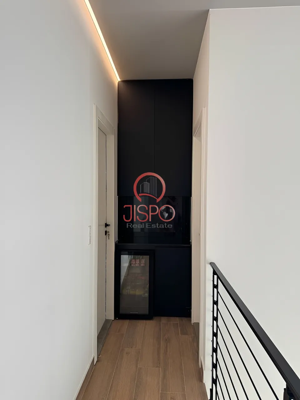 Villa for Sale in Gharzouz