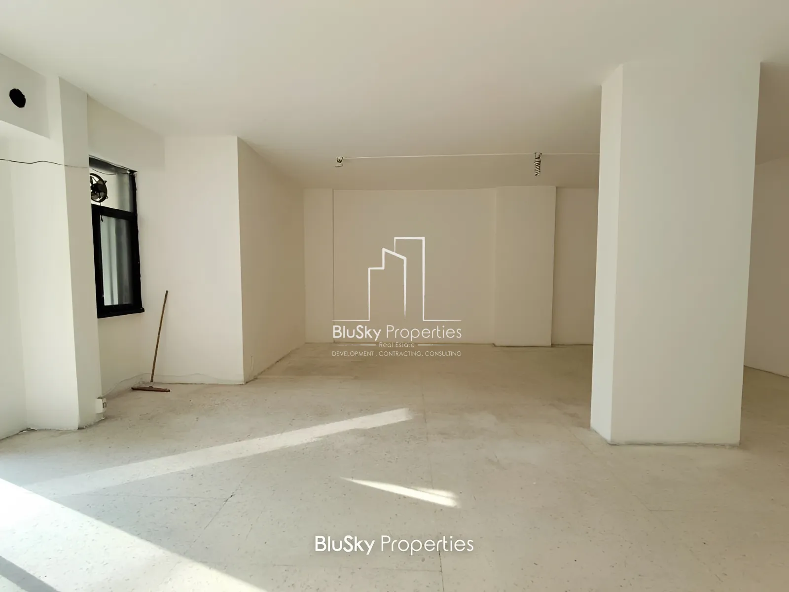 Shop for sale in Sarba