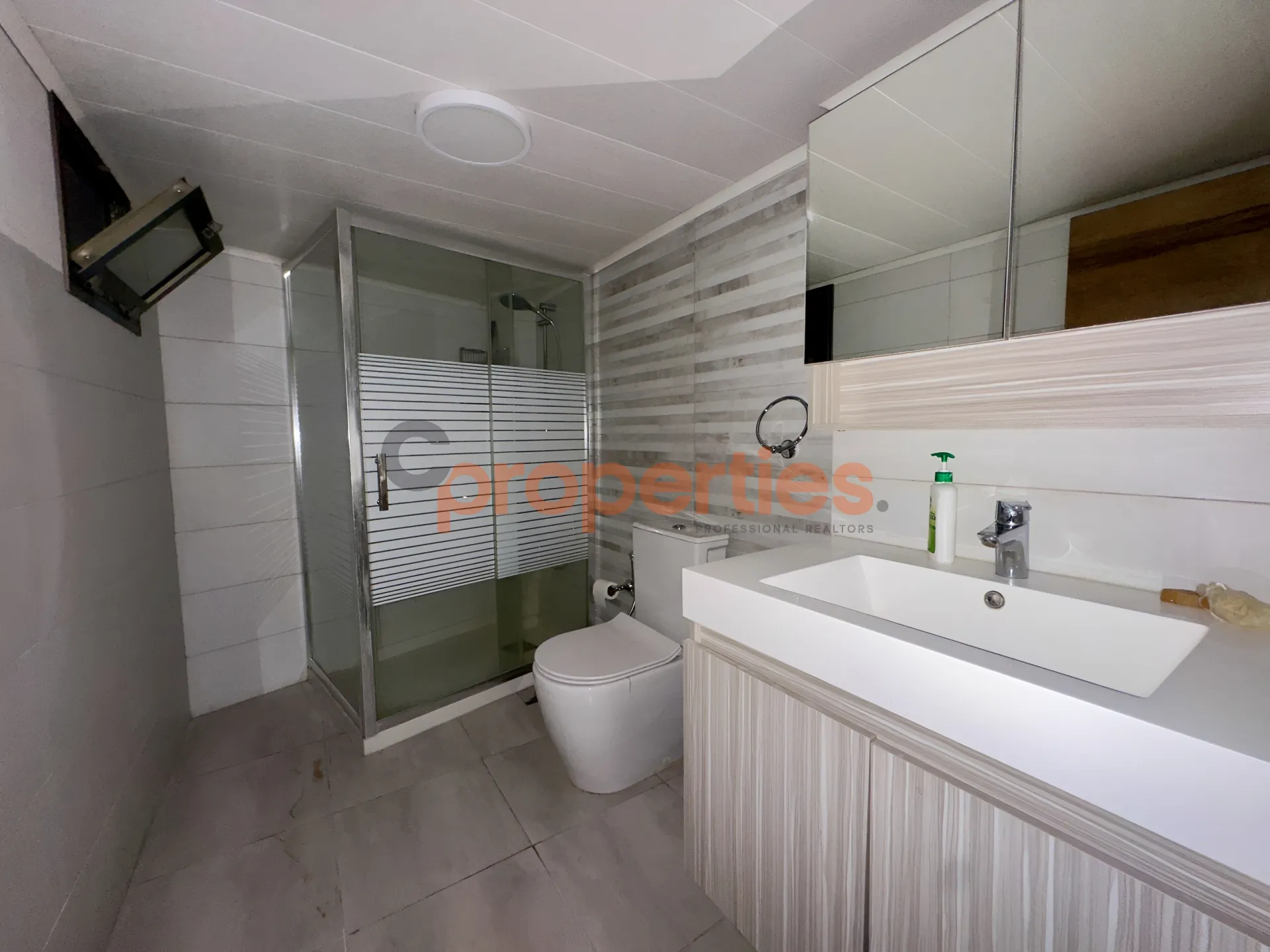 Apartment for Rent in Achrafieh