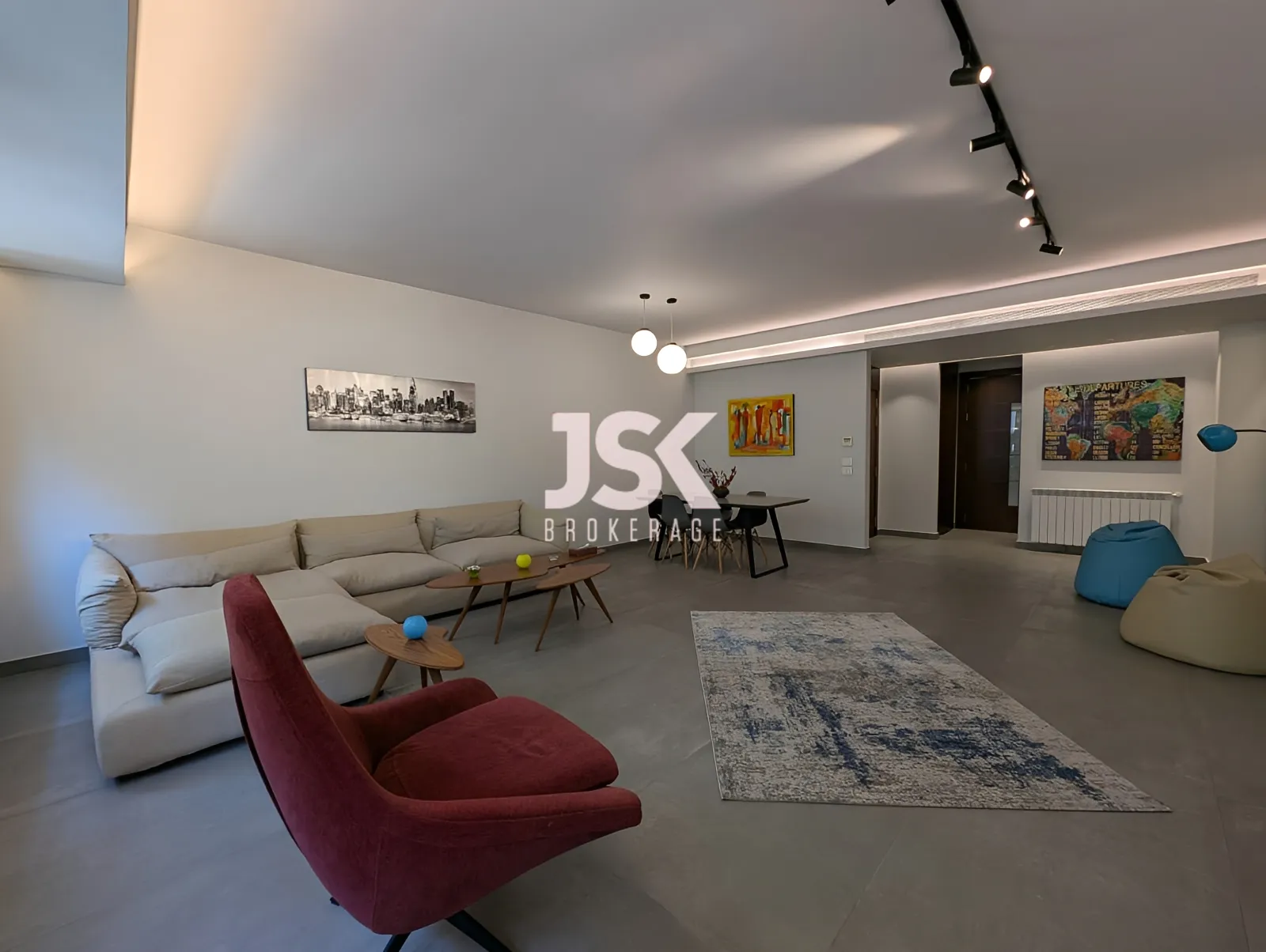 Apartment for Rent in Achrafieh - 4 bath