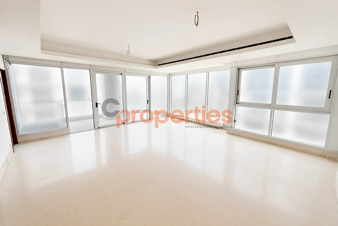 Apartment for Sale in Saifi Village
