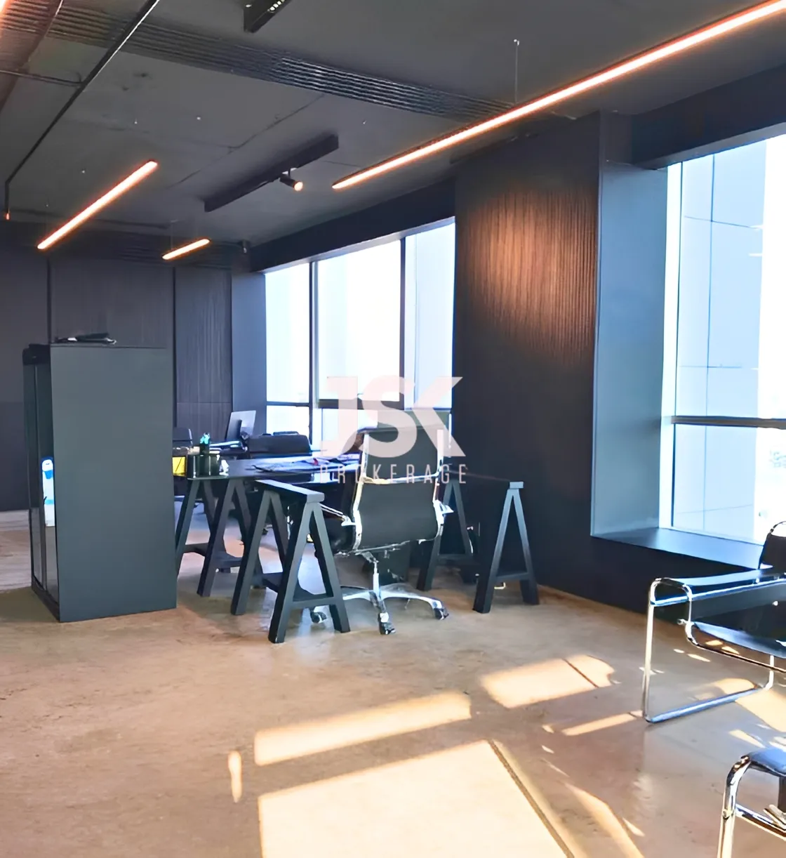 Office for Rent in Dekwaneh