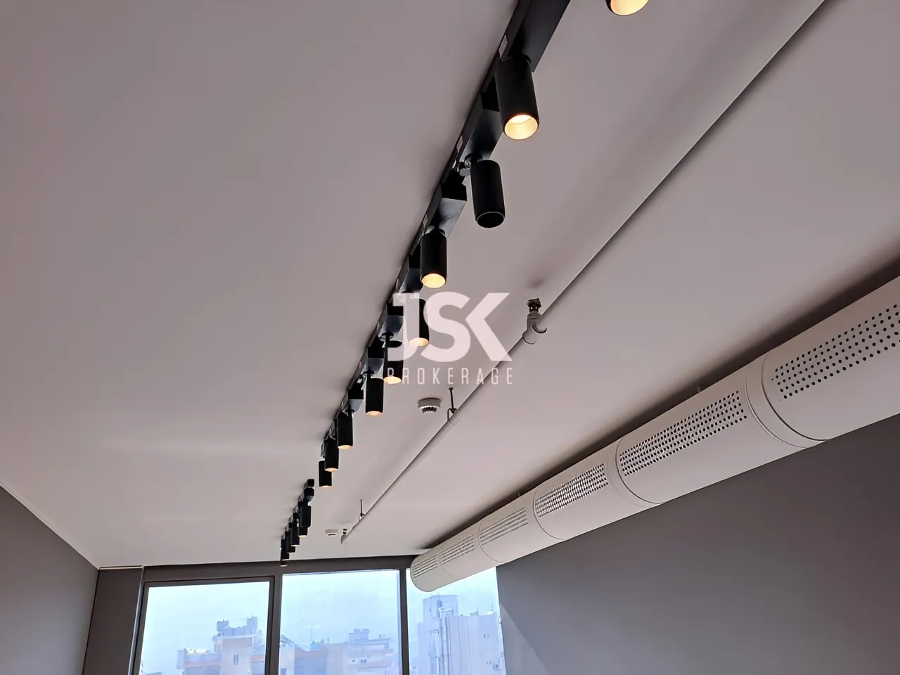 Office for Rent in Dekwaneh