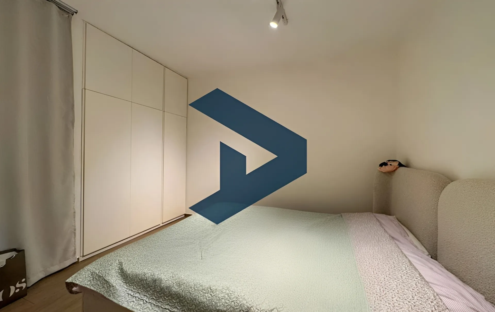 Apartment for sale in Ain Al Mraiseh, Beirut, Lebanon