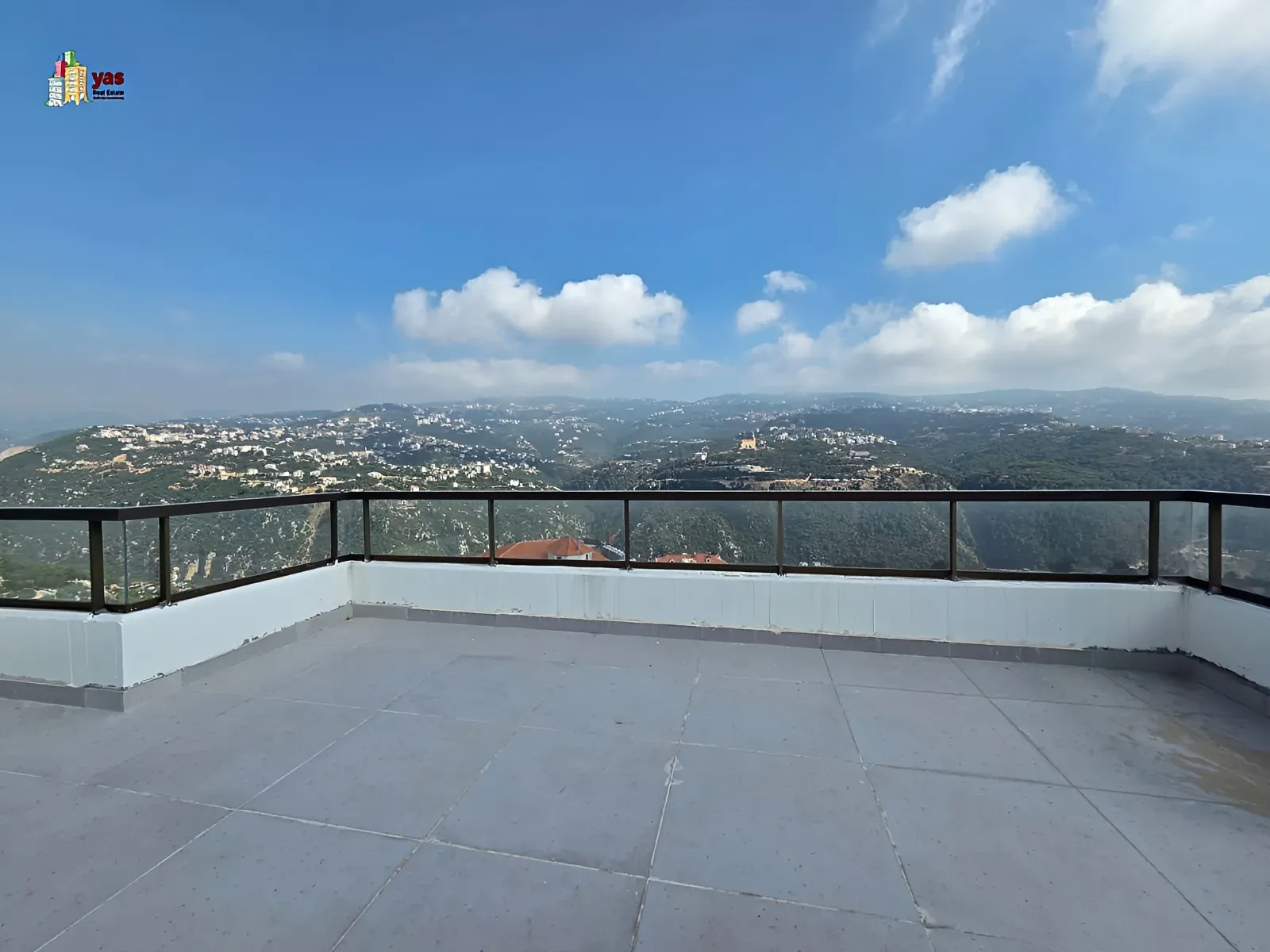 Apartment for Sale in Ballouneh