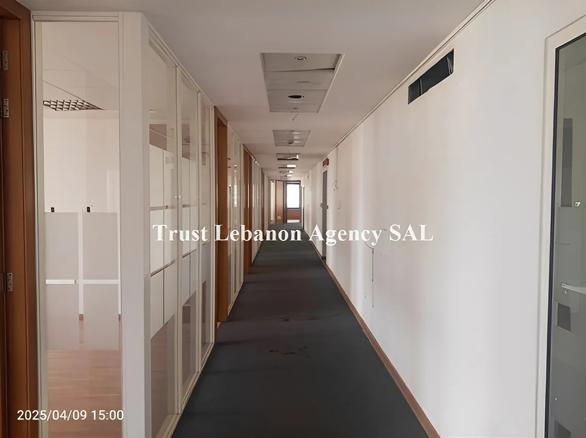 Office for rent in Beirut, Mina El Hosn
