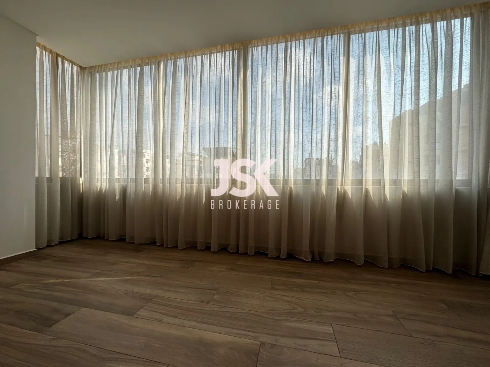 Apartment for Sale in Sad El Baouchriyeh - 2 bed