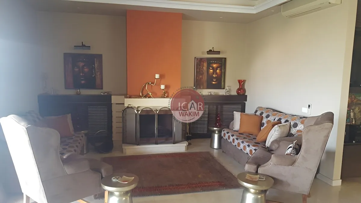 Triplex for Sale in Montiverdi