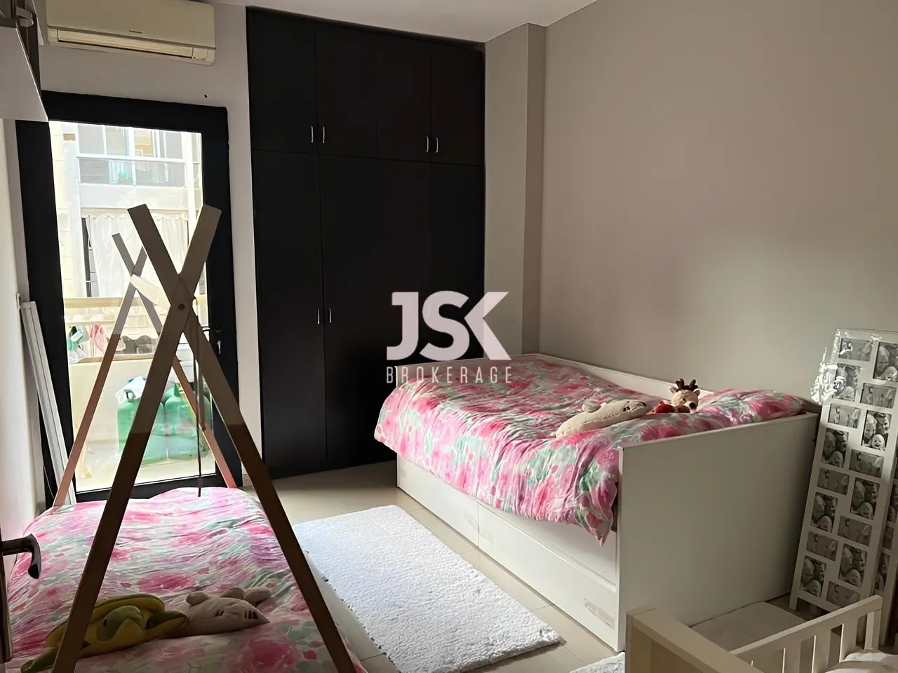 Apartment for Sale in Forn El Chebbak