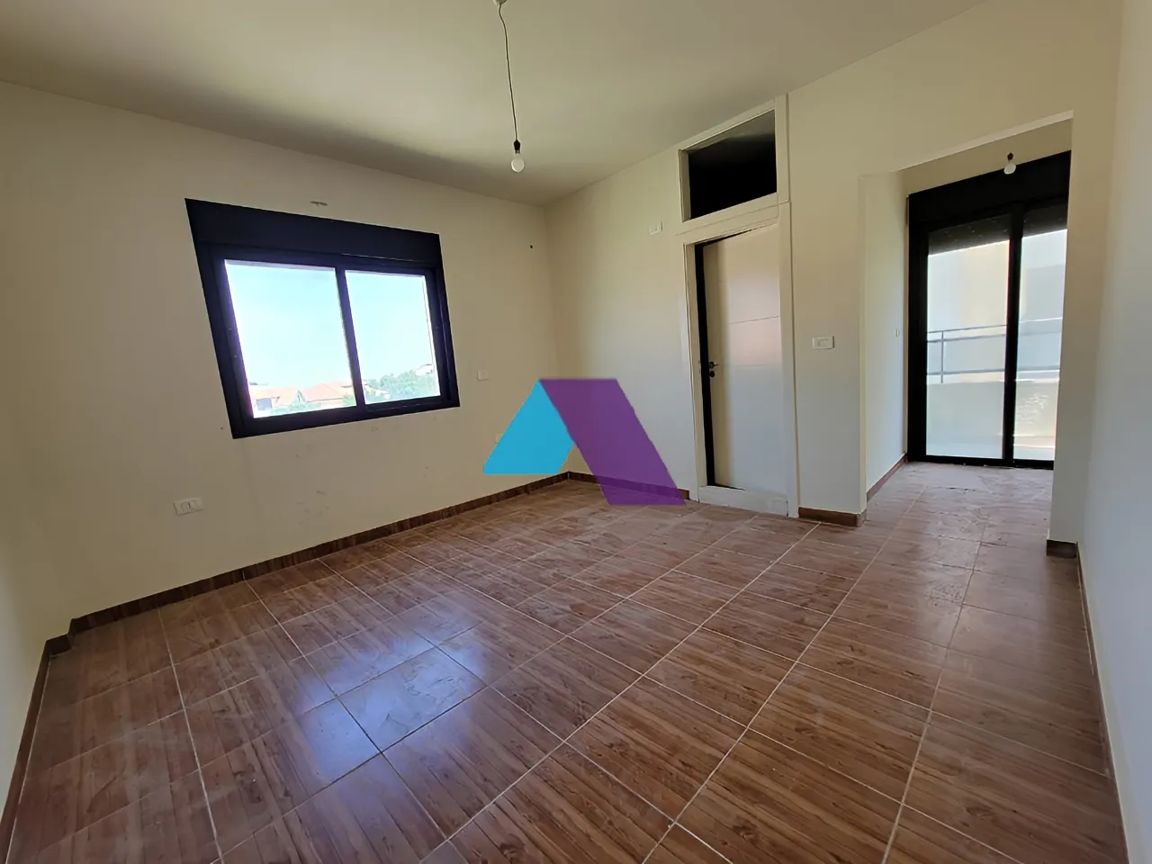 Apartment for Sale in Ballouneh