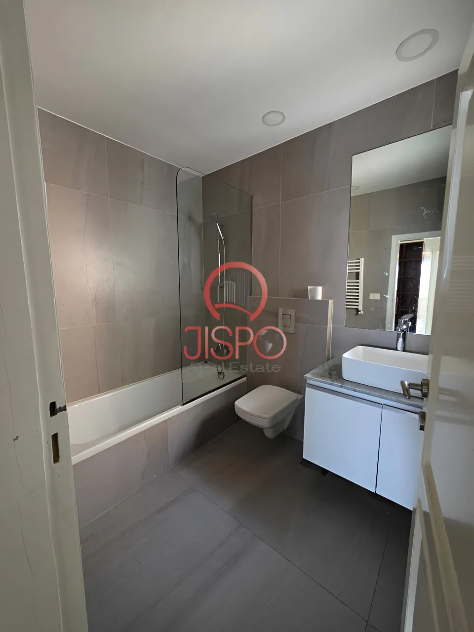 Apartment for Sale in Sioufi