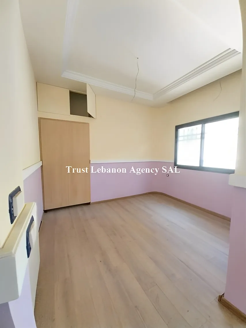 Villa for Sale in Baabda, Araya