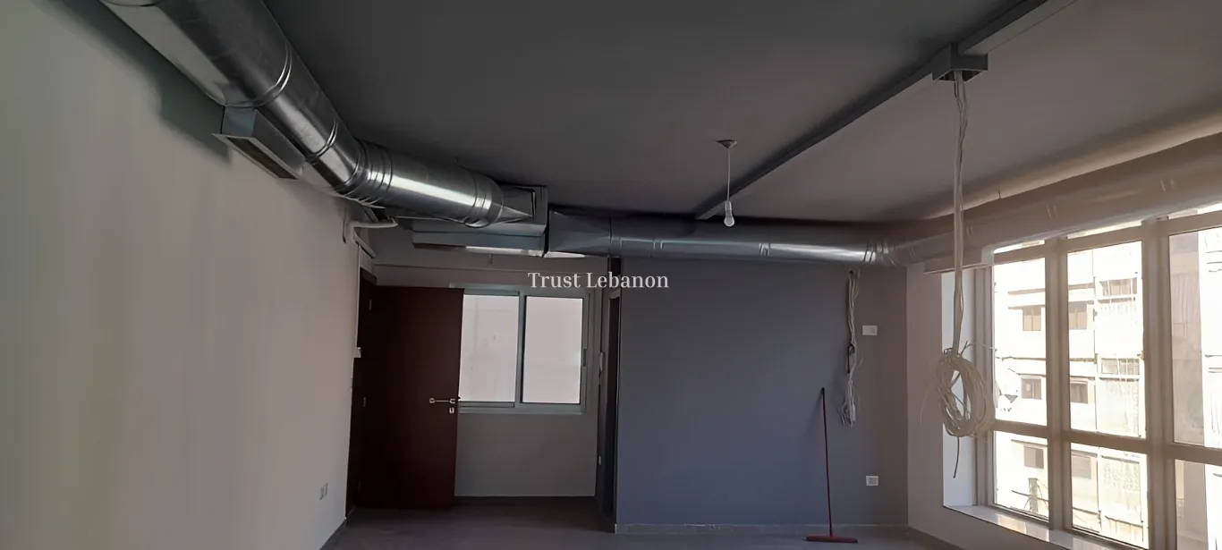 Office for rent in Dekwaneh, Lebanon