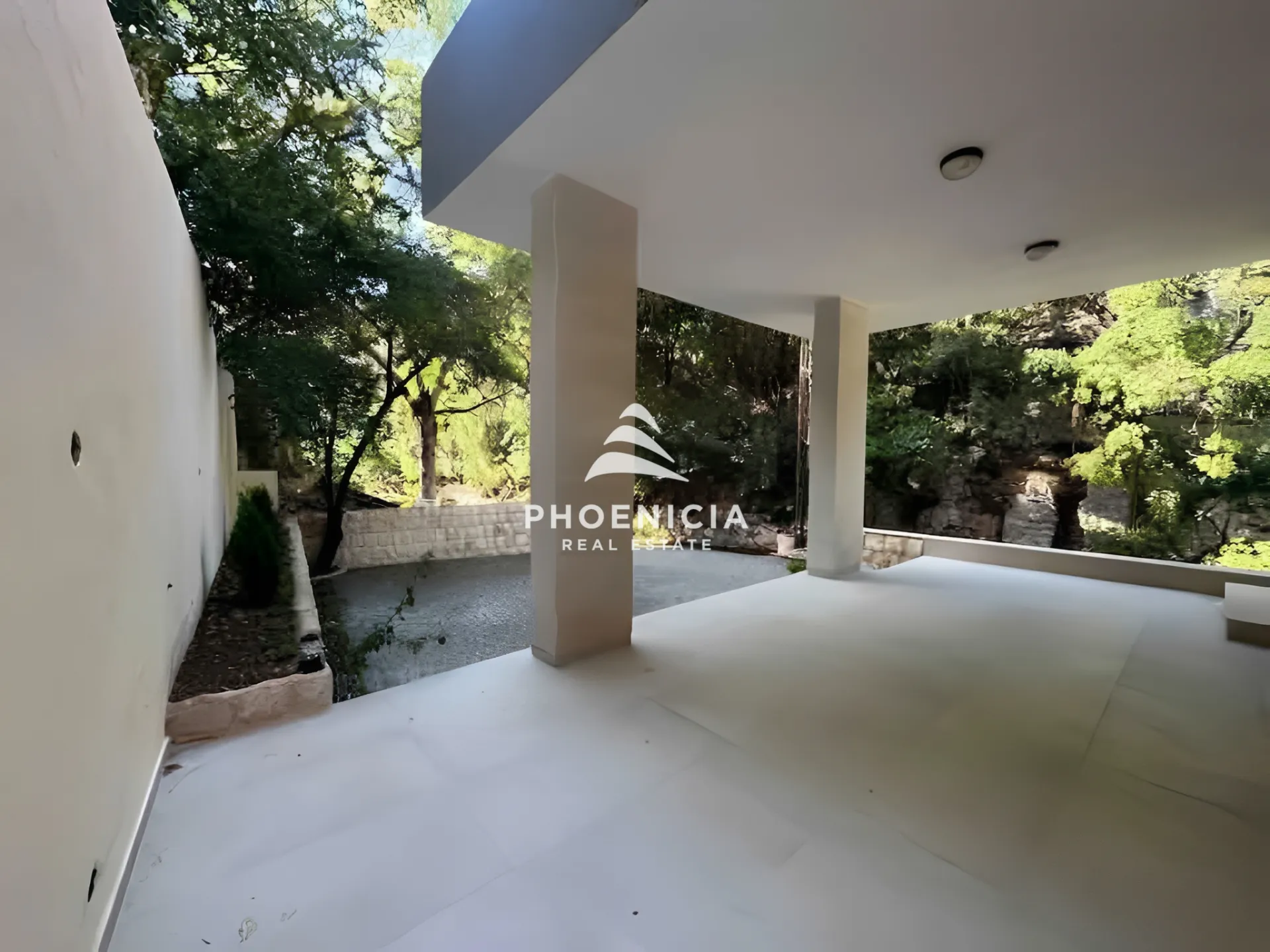 Villa for Sale in Aamchit