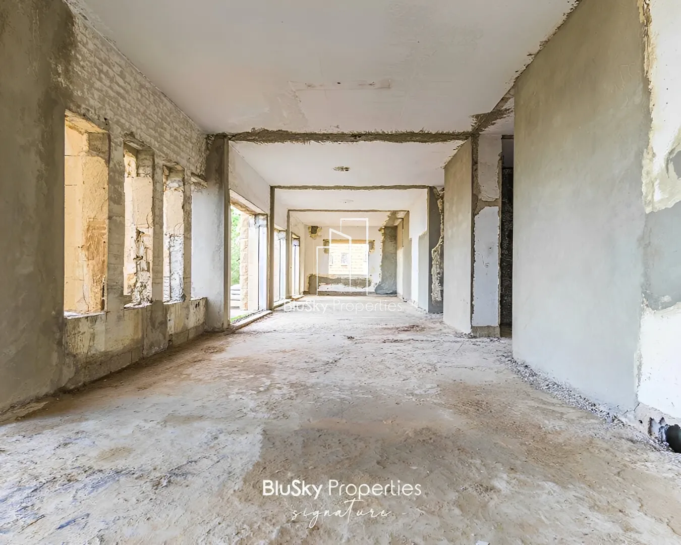 Villa for Sale in Beit Meri