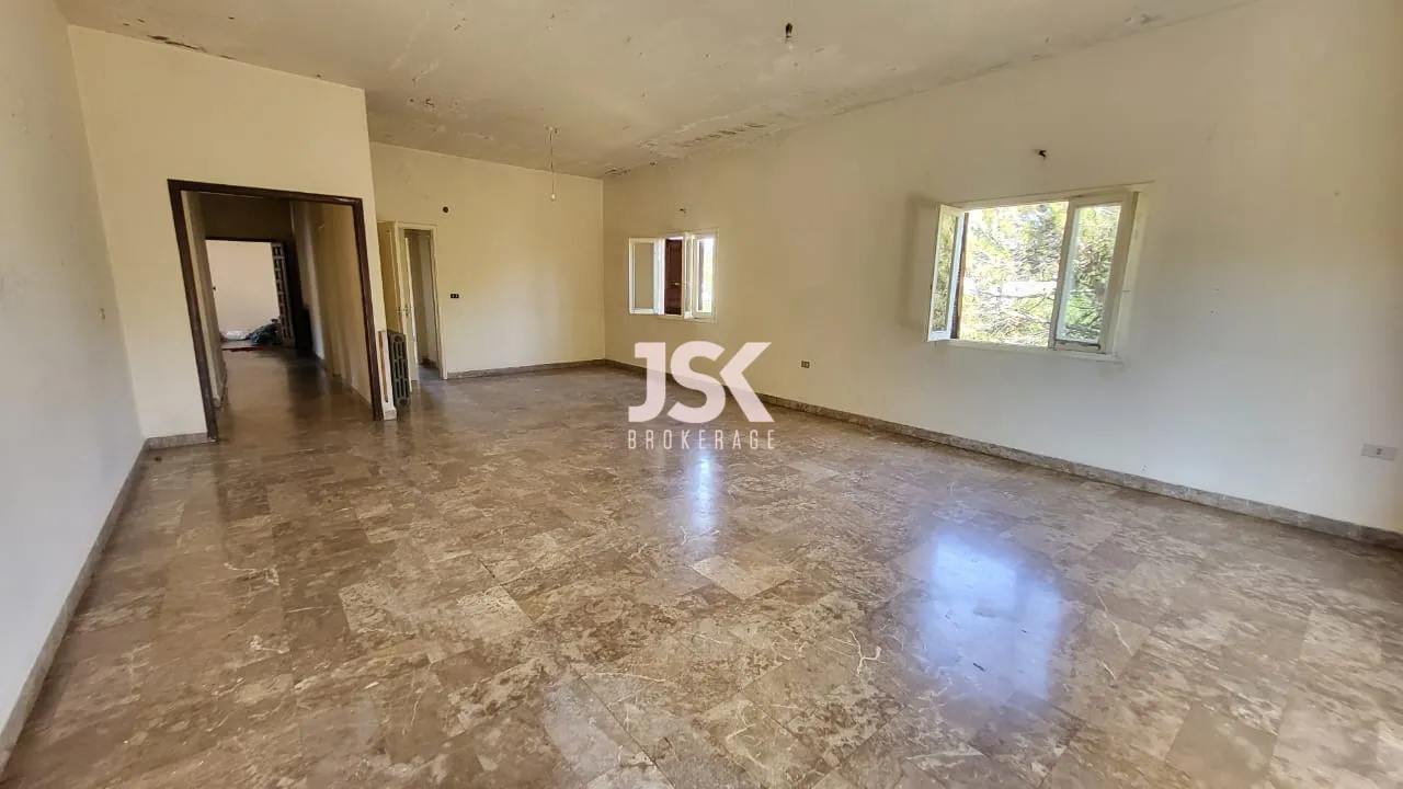 Apartment for Sale in Ajaltoun