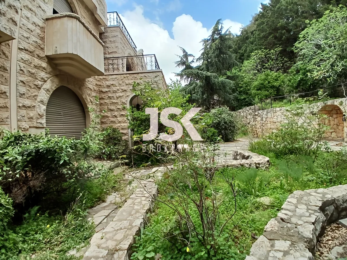 Villa for Sale in Qornet El Hamra, Lebanon