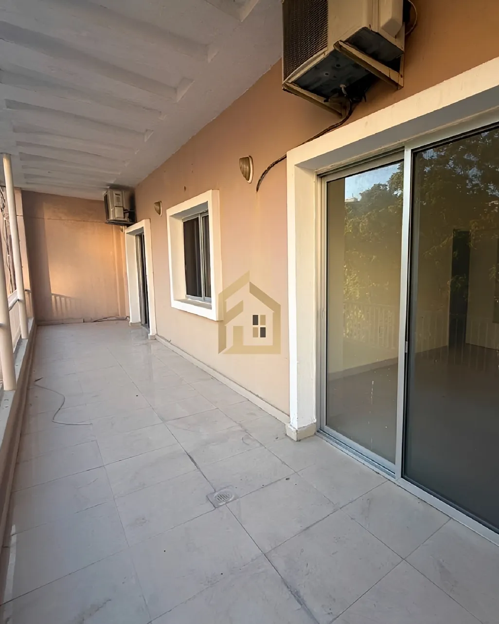 Apartment for rent in Achrafieh, Beirut, Lebanon - 2 bed, 2 bath