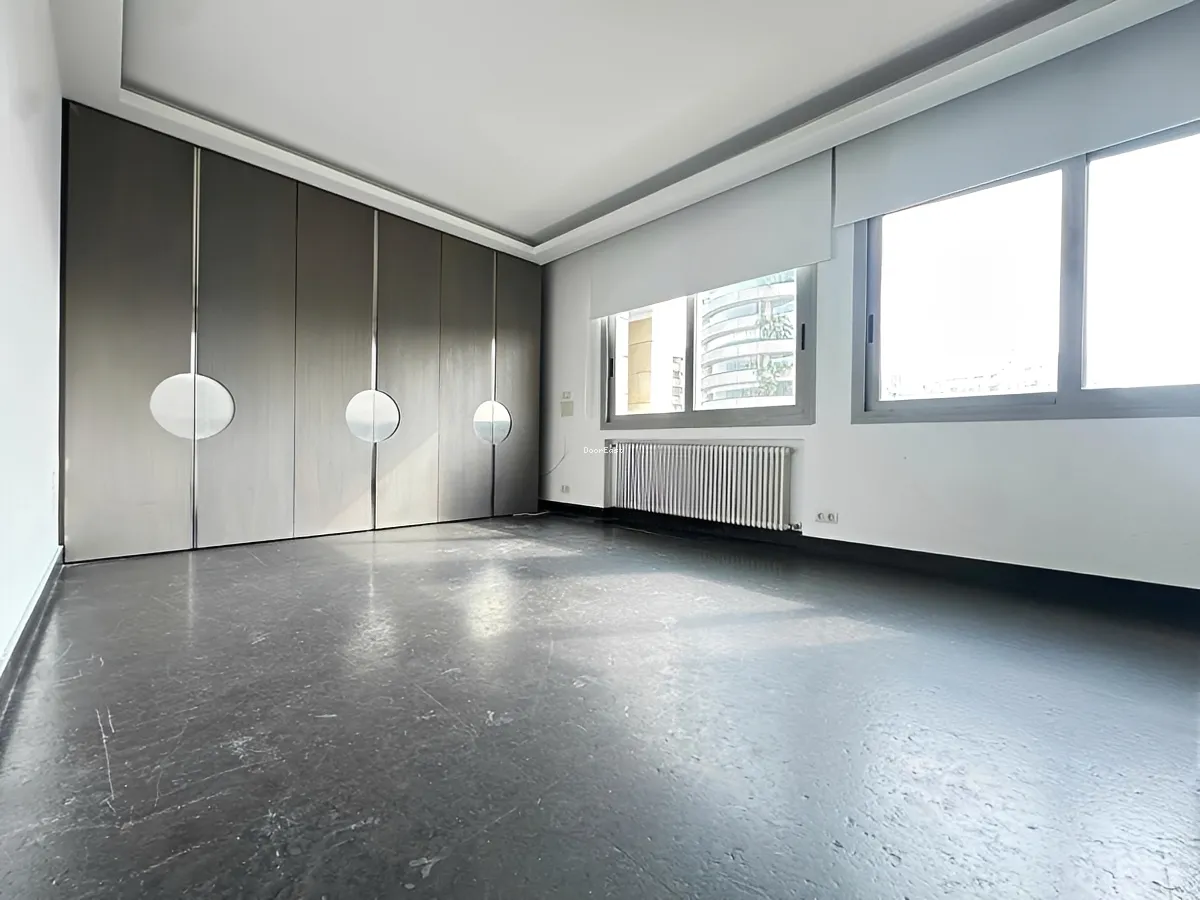 Apartment for Sale in Clemenceau, Beirut, Lebanon