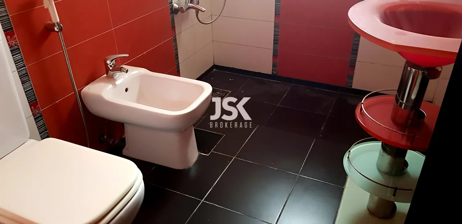 Villa for Sale in Kfour