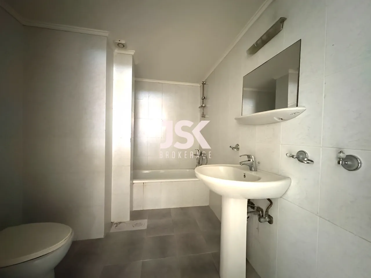 Apartment for Sale in Beit Meri