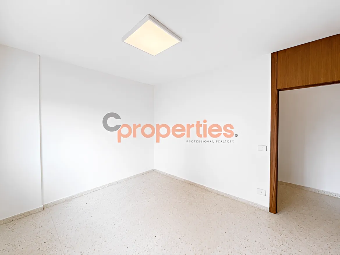 Office for Rent in Jdeideh