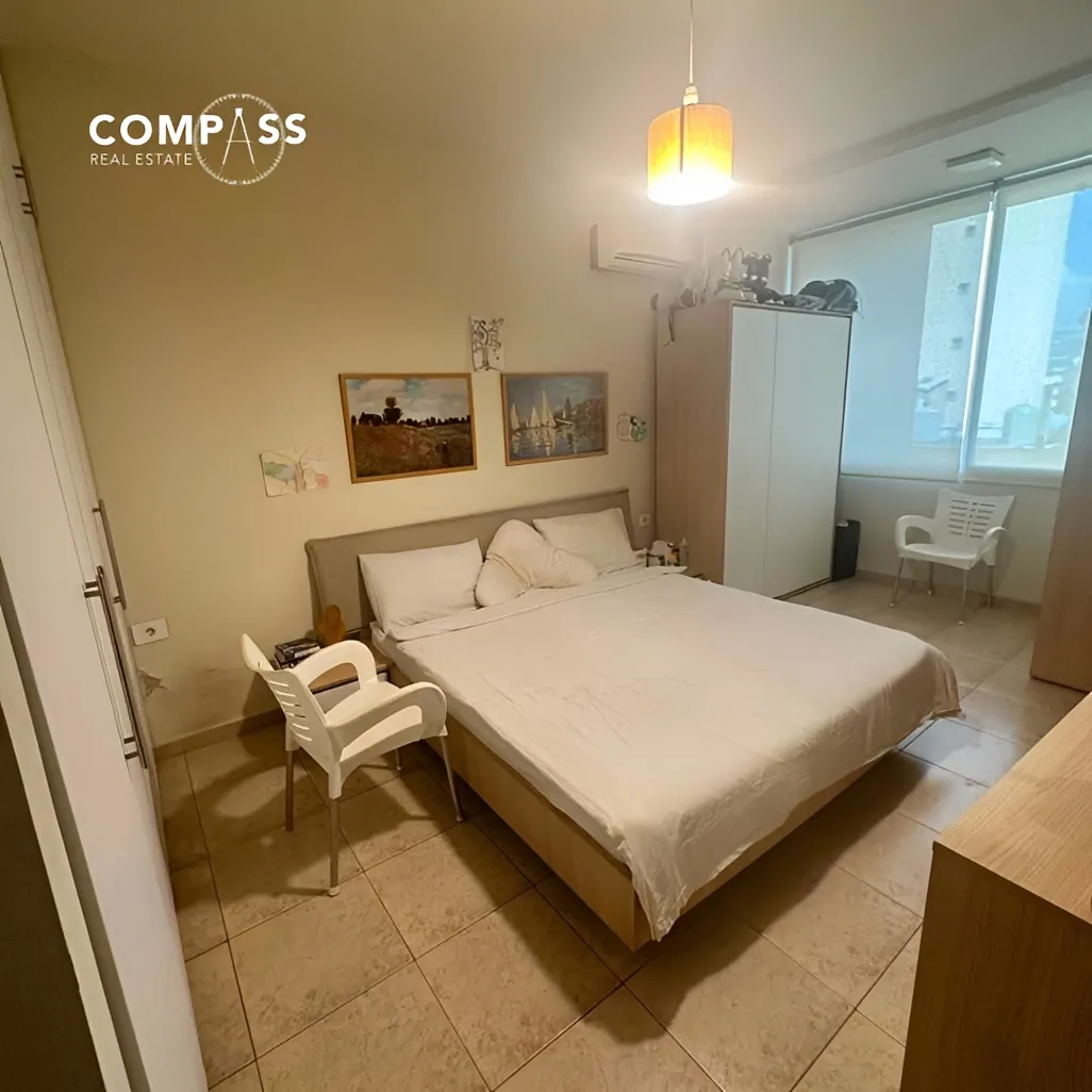 Apartment for sale in Achrafieh, Beirut, Lebanon - 3 bed, 4 bath