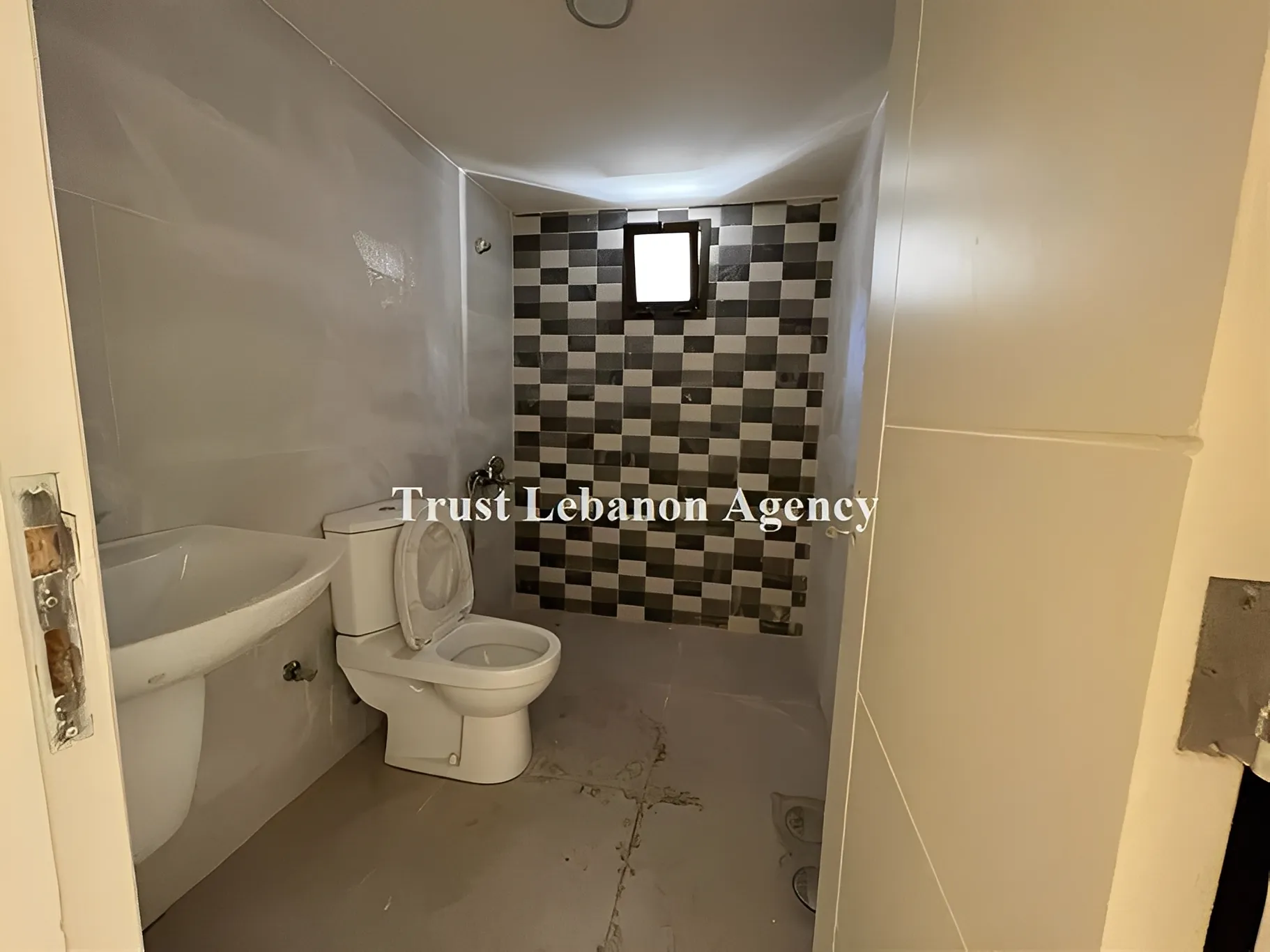 Apartment for Sale in Baabda Furn Al Chebak - 3 bed, 3 bath