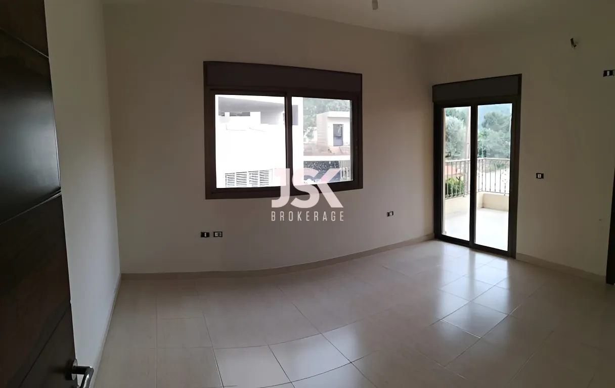 Apartment for Sale in Qennabet Broummana