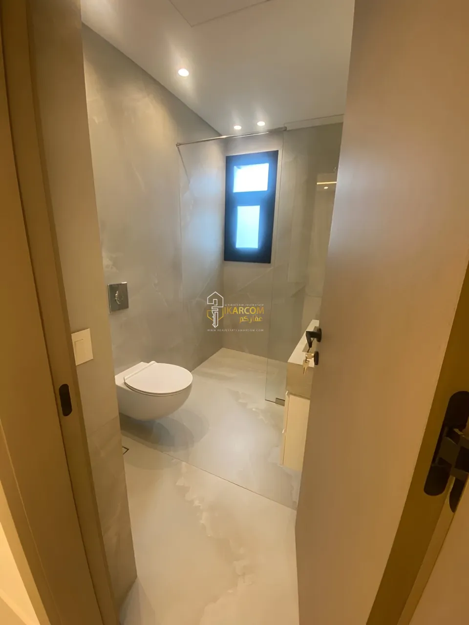 Apartment for sale in Ramlet El Baida, Bayrut, Lebanon