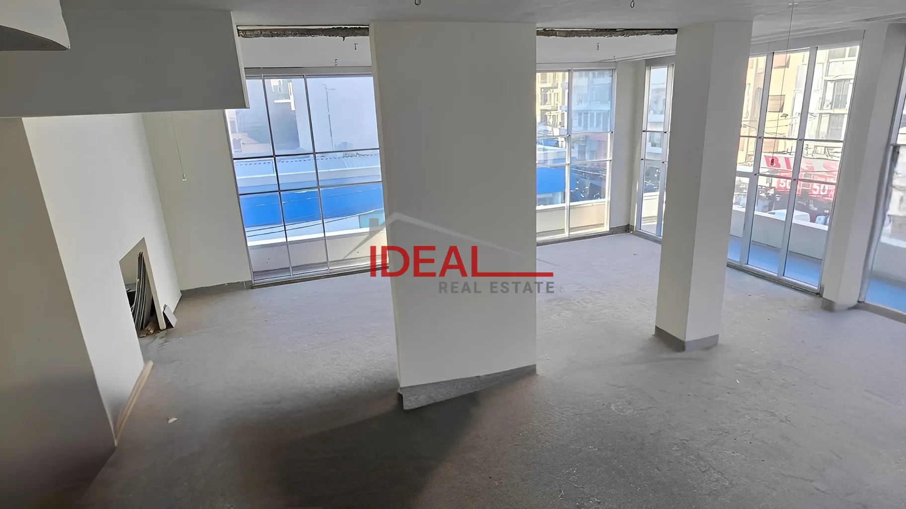 Showroom for Rent in Forn El Chebbak, Lebanon