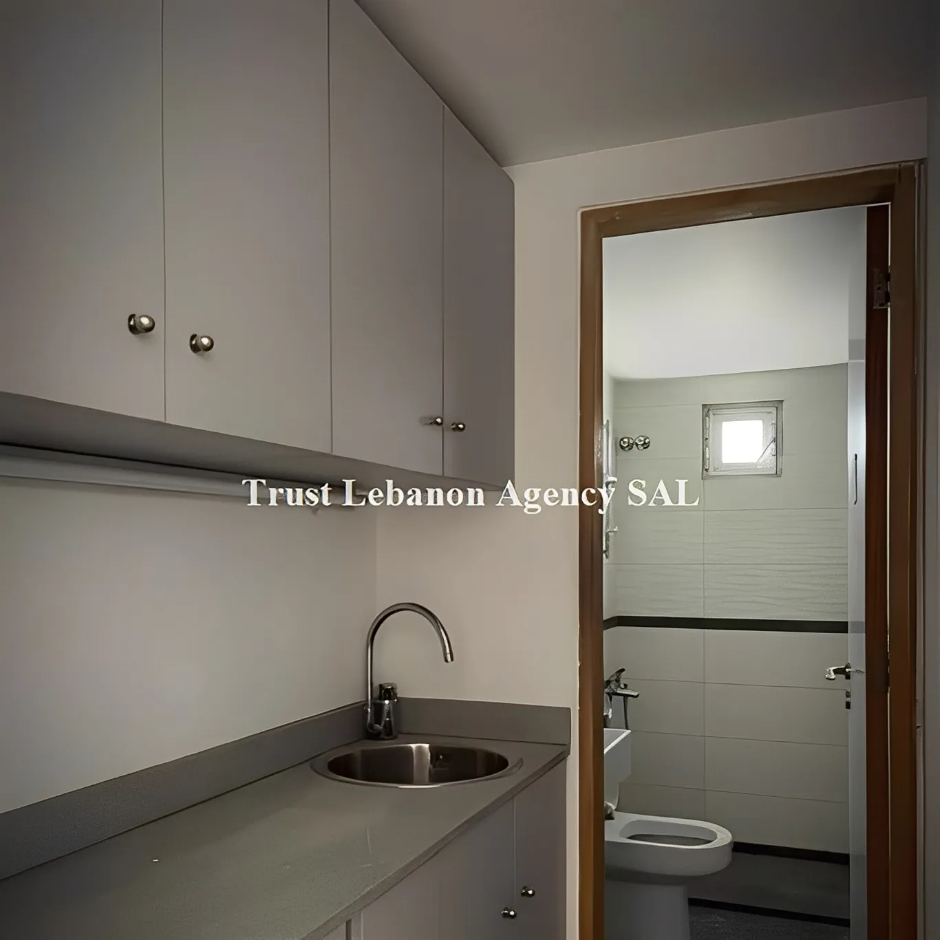 Office for rent in Achrafieh, Mar Michael