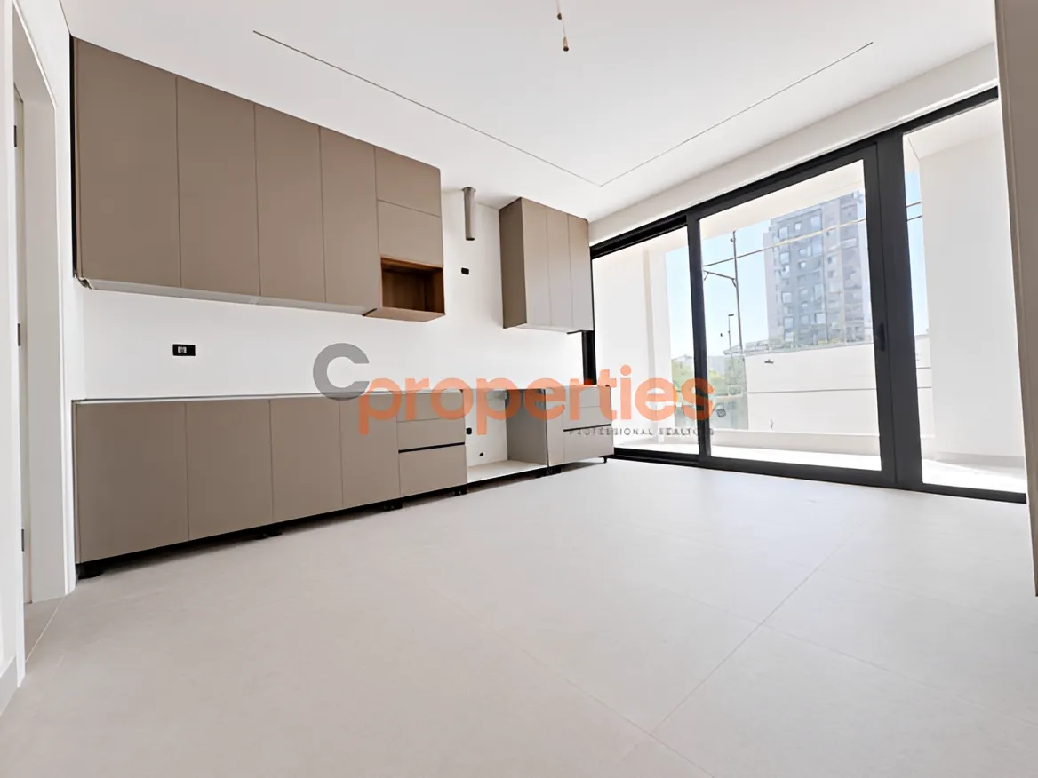 Apartment for Sale in Jnah - 3 bed, 5 bath
