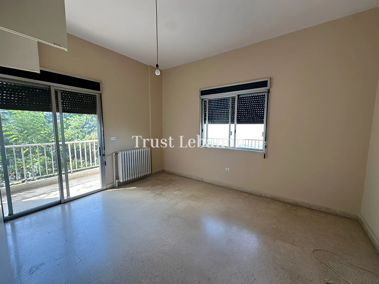 Apartment for sale in Ain Saadeh