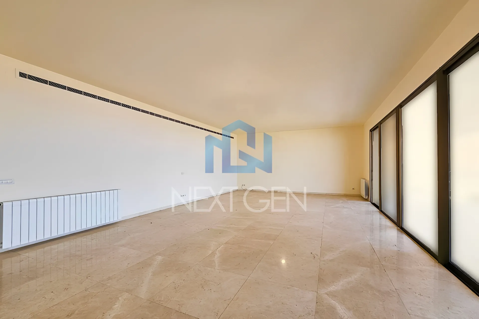 Apartment for rent in Achrafieh, Beirut, Lebanon - 4 bed, 5 bath