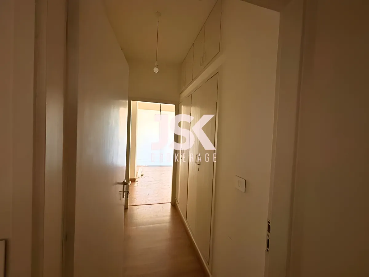 Office for Sale in Badaro