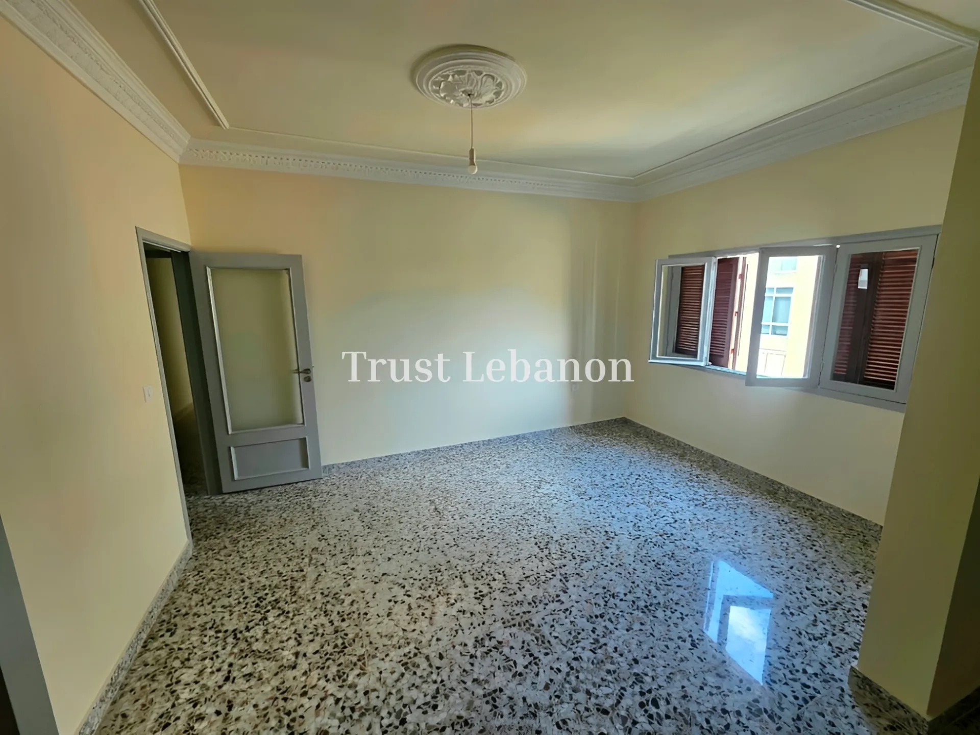 Apartment for rent in Jdeideh