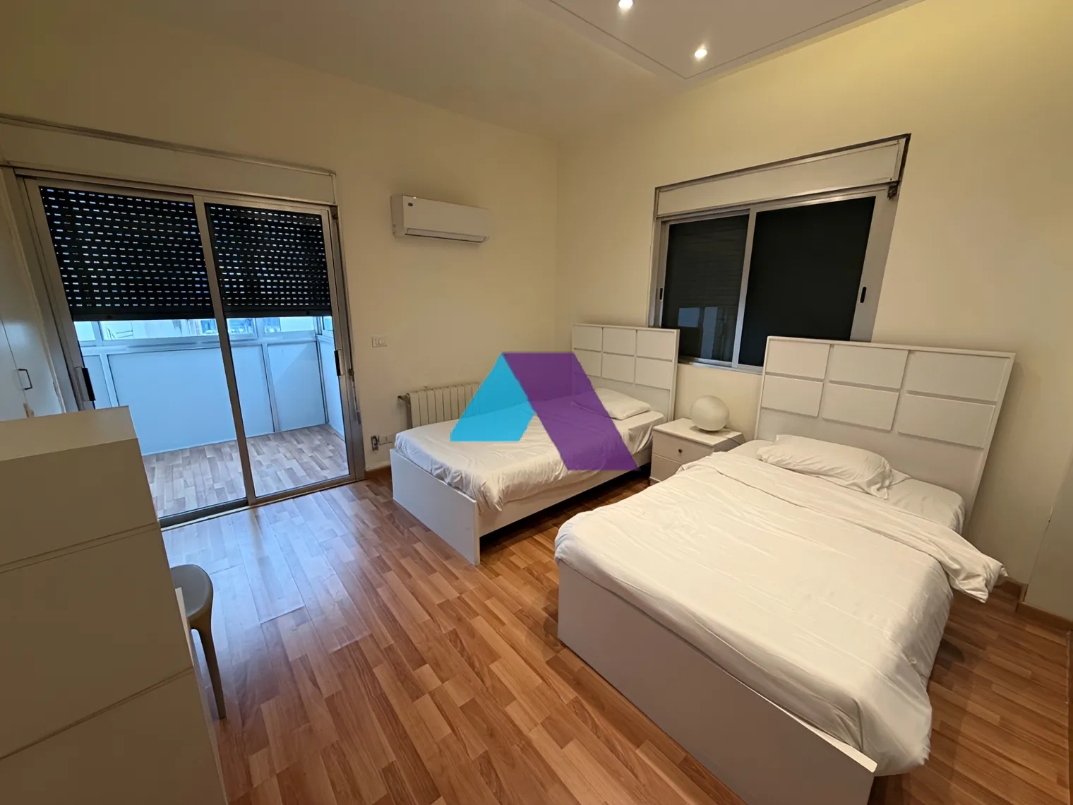 Apartment for sale in Haret Sakher