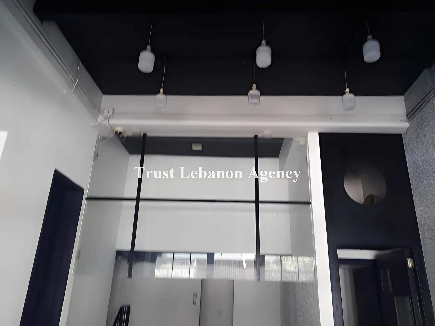 Shop for rent in Beirut, Hamra