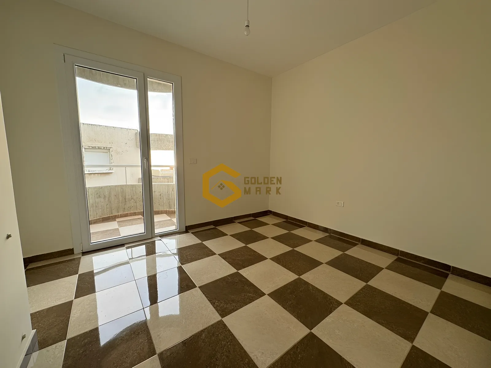 Apartment for Sale in Halat
