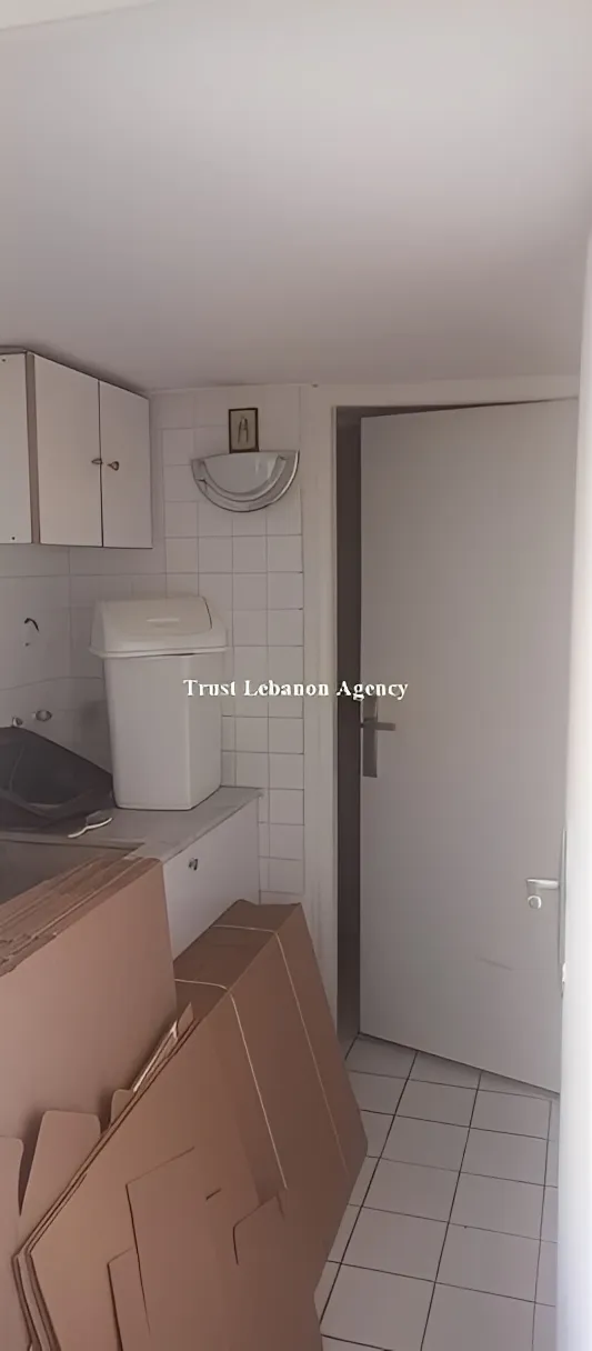 Shop for rent in Metn, Dekweneh