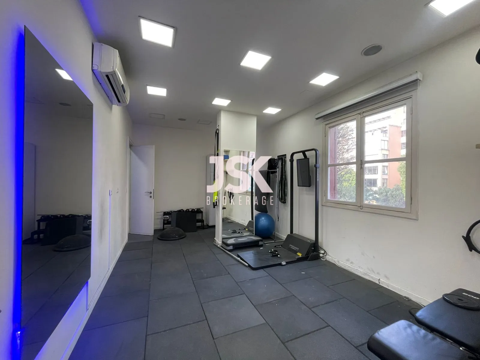Office for Rent in Saifi Village