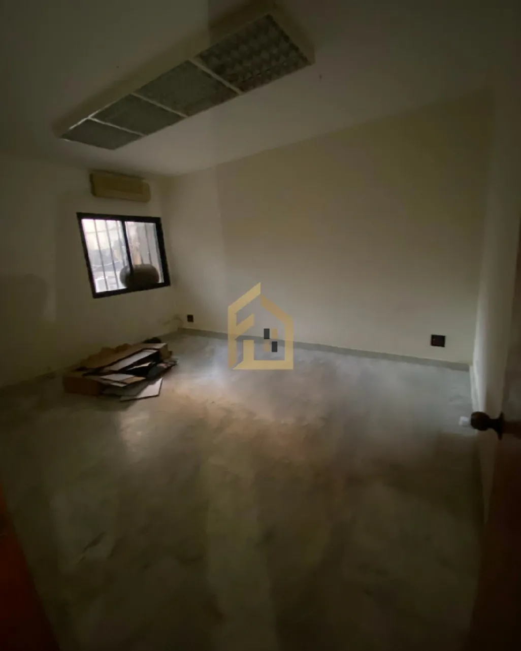 Office for rent in Bir Hasan, Lebanon