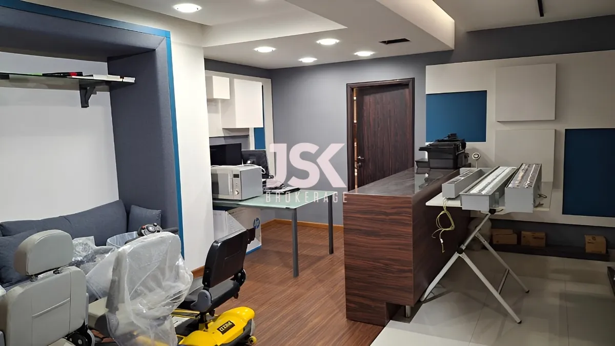 Office for rent in Sin El Fil
