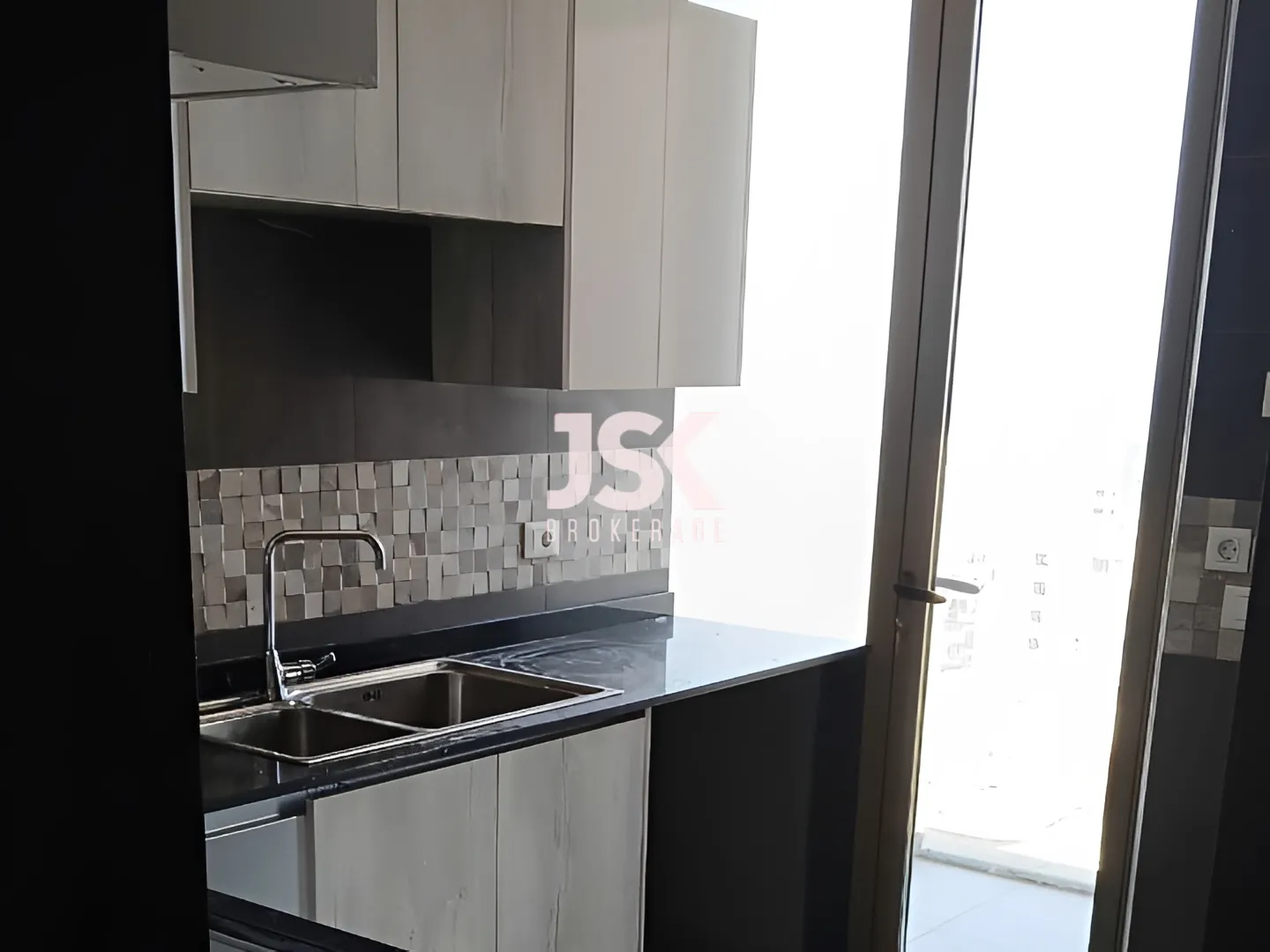 Apartment for Rent in Hamra