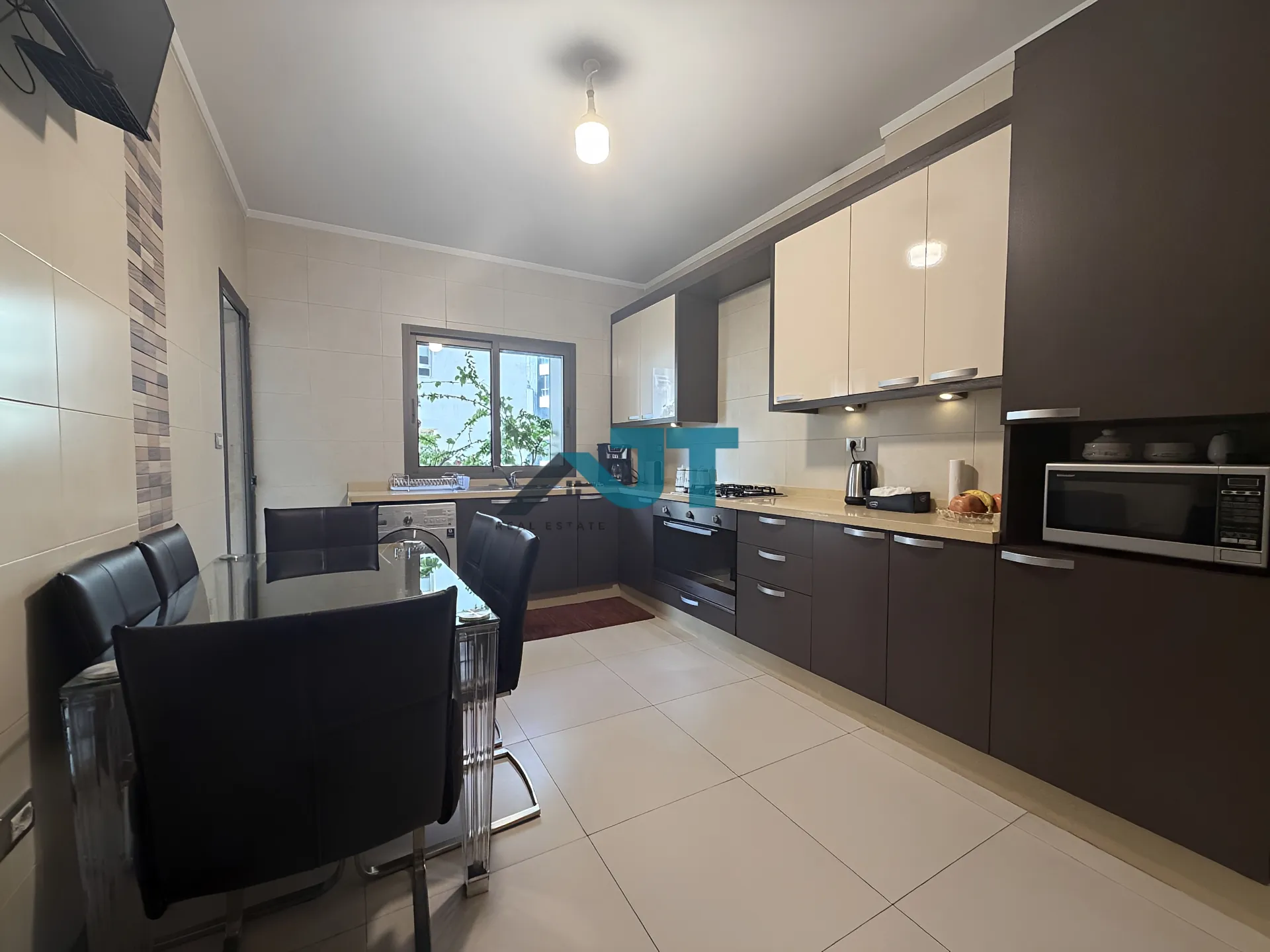 Apartment for sale in Ain el-mreisseh, beirut, lebanon - 2 bed, 2.5 bath