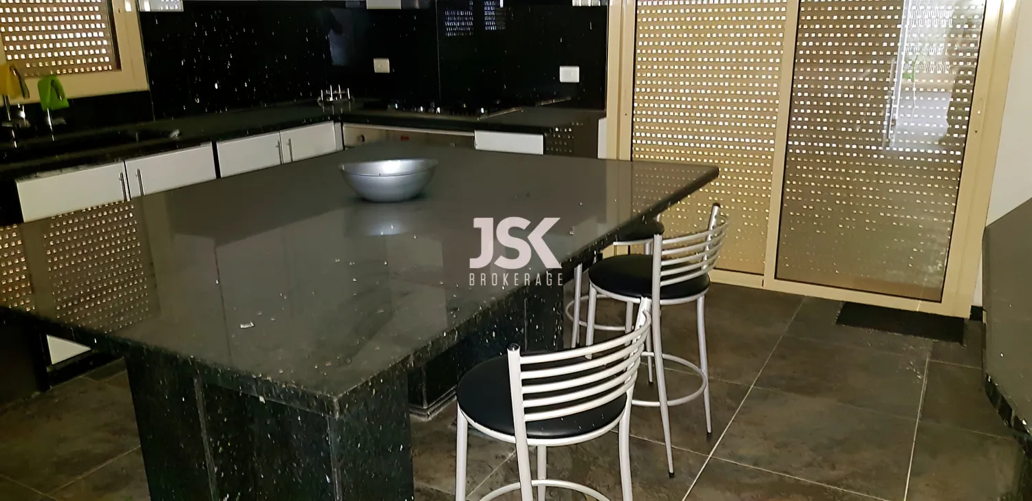 Villa for Sale in Kfour