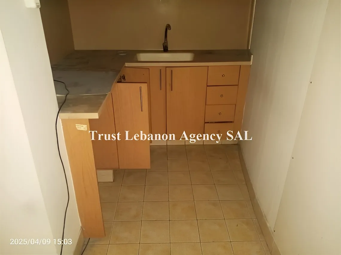 Office for rent in Beirut, Mina El Hosn