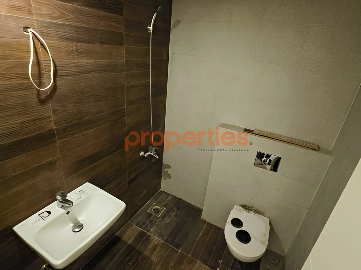 Apartment for Sale in Ain Saadeh