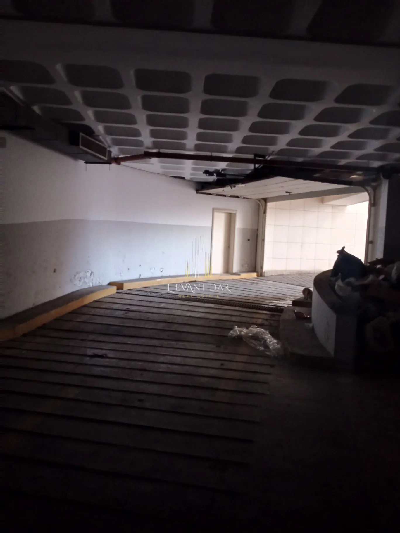Warehouse for rent in Jnah, Lebanon